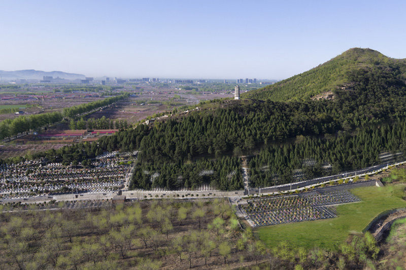 归山陵园:荣归故里,安居山林 归山陵园:荣归故里,安居山林